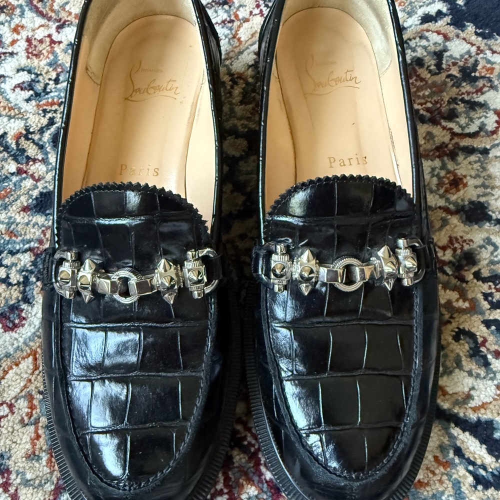 SOLD!!! Christian Louboutin Black Flats Timeless Elegance